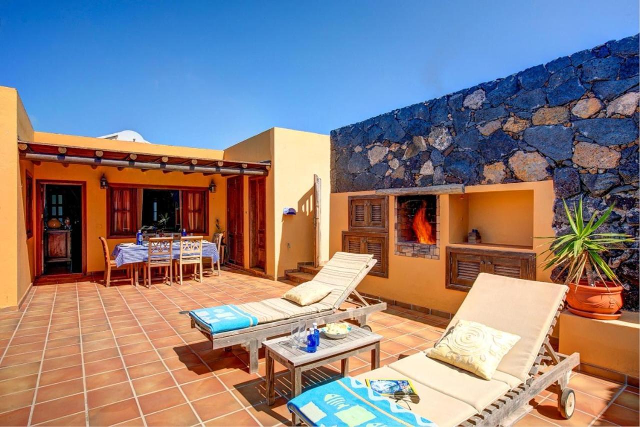 Casa Acequia Villa Tinajo Exterior photo